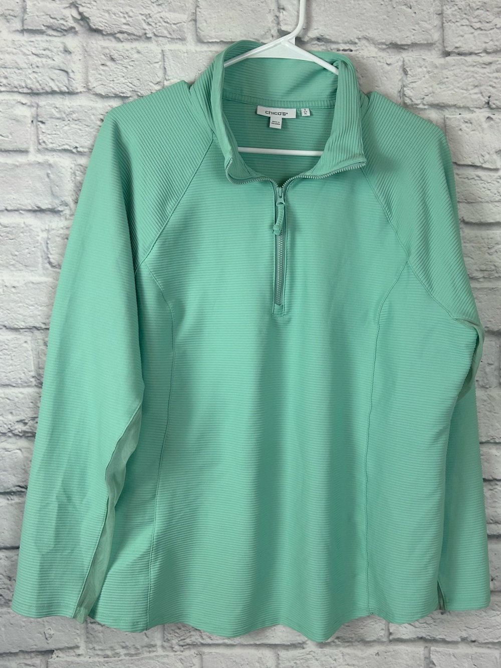 Chico’s Zenergy Pullover Top Size 3 XL Mint Green Mesh Quarter Zip